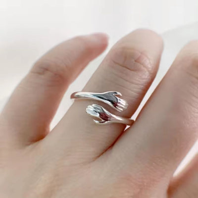 أماليا® | خاتم العناق (قابل للتعديل)