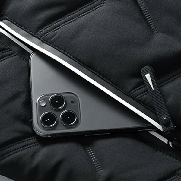 بلاك® | جاكيت أداء للرجال مع تصميم مخطط