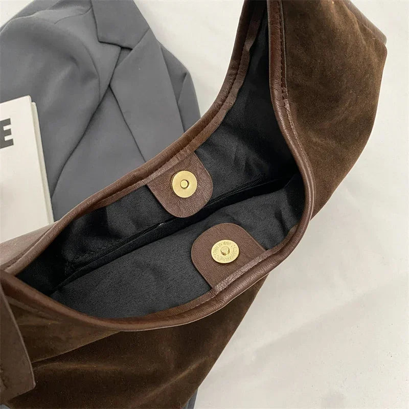 ليوني® | حقيبة توت مصنوعة من الجلد المدبوغ