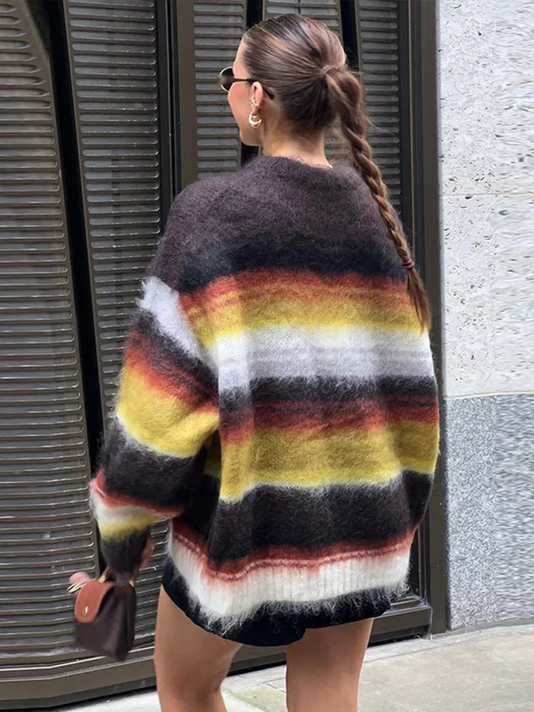 أريانا® | سترة كبيرة الحجم بخطوط ملونة