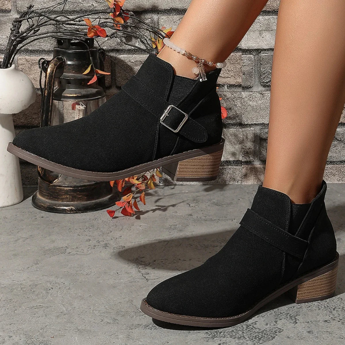 برناديت® | أحذية كاحل مزودة بإبزيم قابل للتعديل للنساء