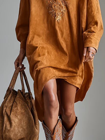 بريتا® | فستان ميدي مطبوع بياقة V